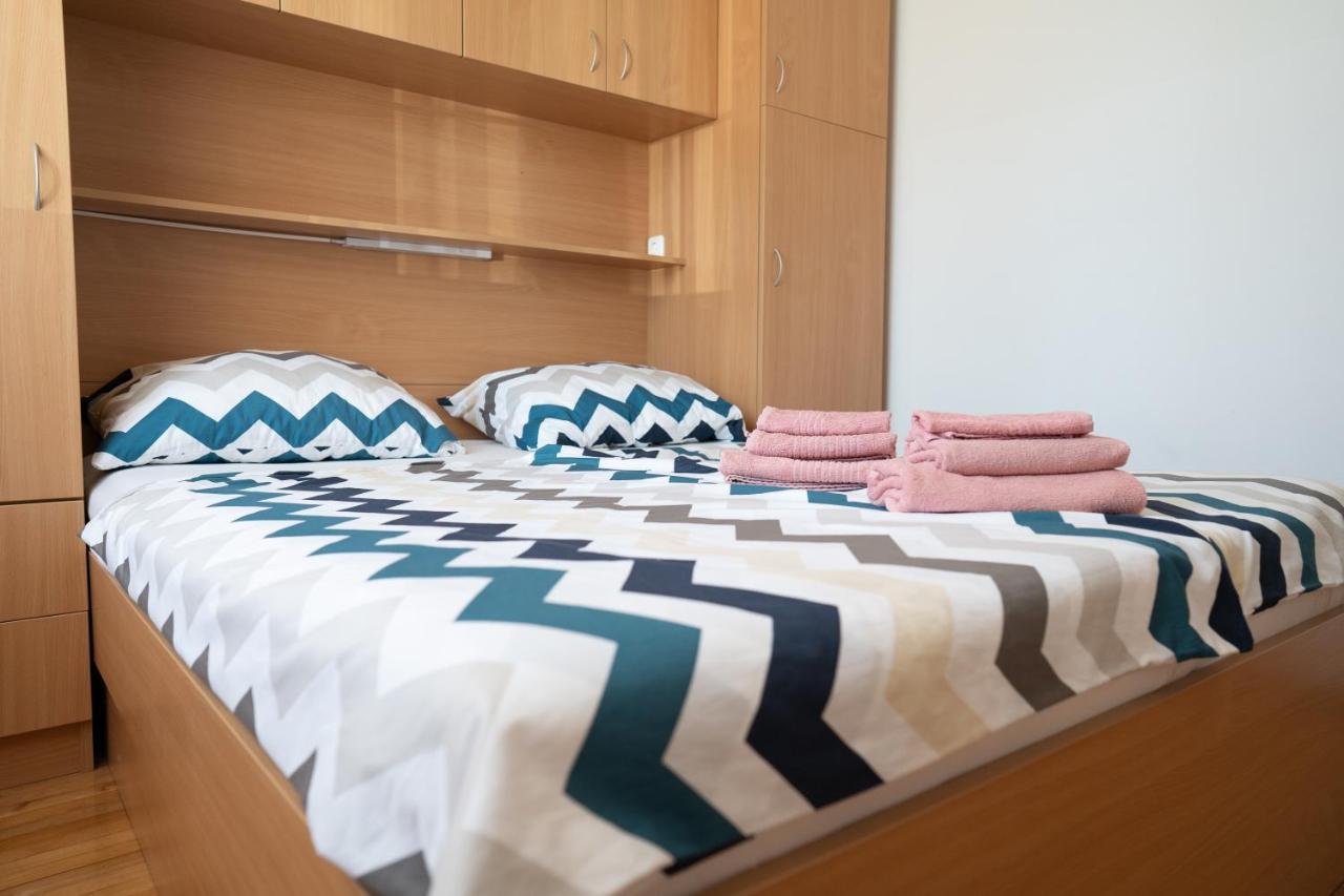 Apartment Mladen Biograd Na Moru Exterior photo